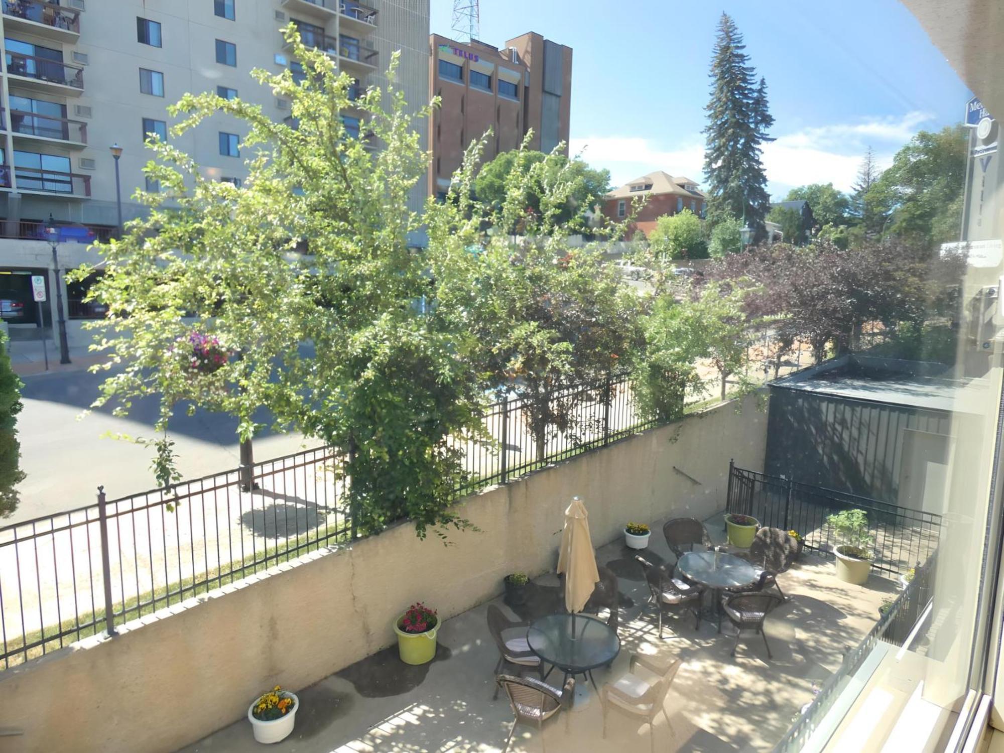 The Medicine Hat Villa Экстерьер фото