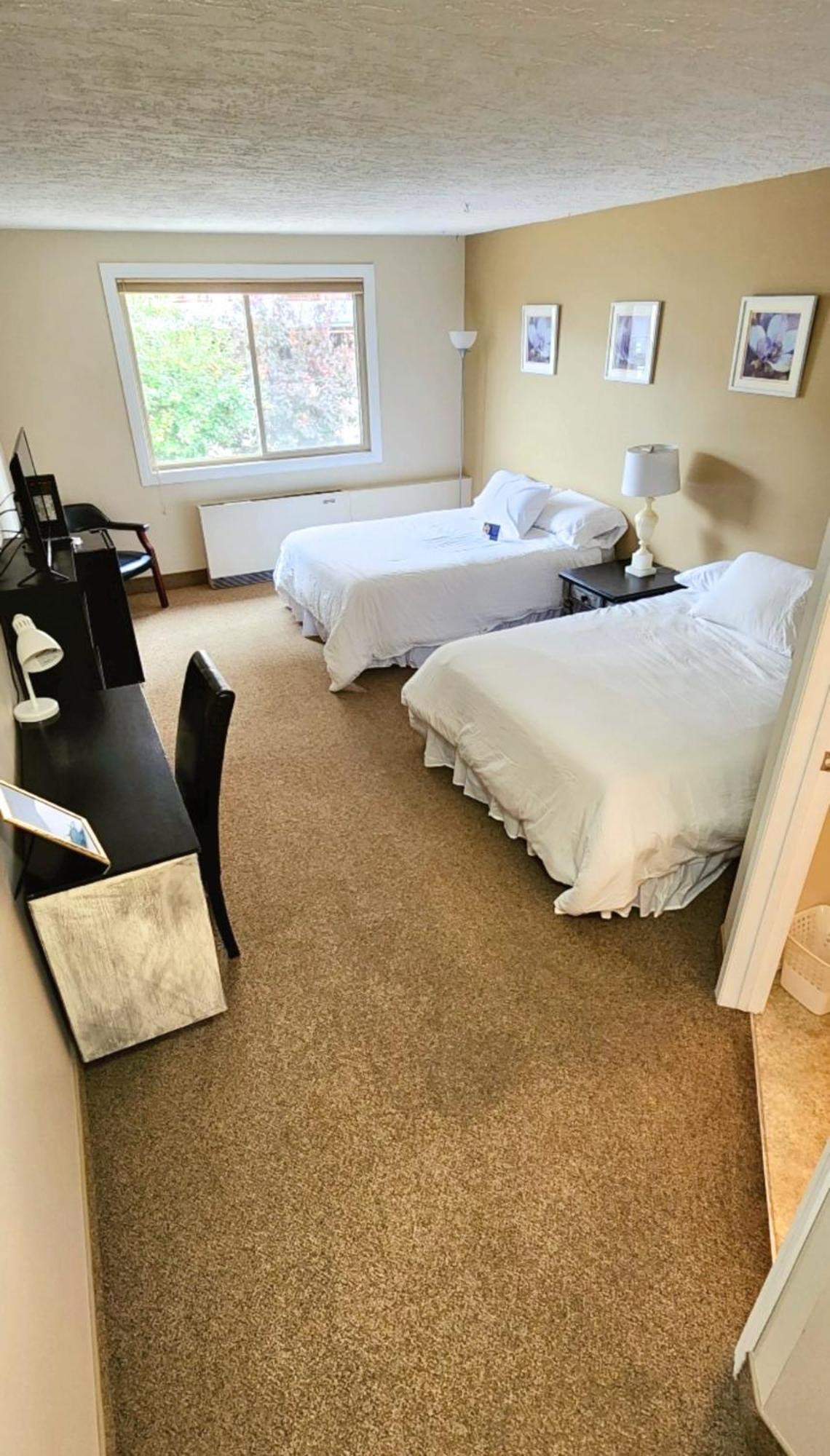 The Medicine Hat Villa Экстерьер фото